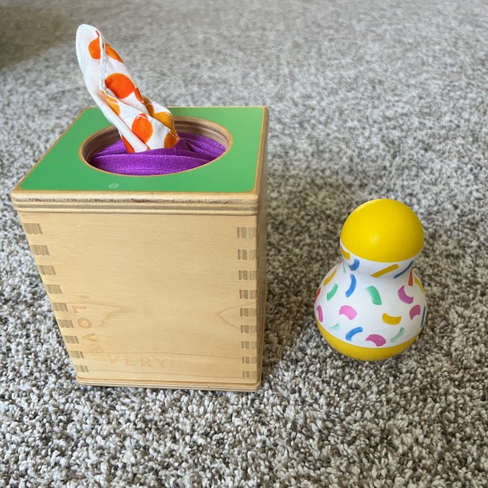 Lovevery The Last Last Inspector - Magic Tissue Box and Tummy Time Wobbler